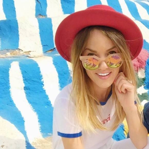 Meet your Posher, Gwen - Picture 1 of 1